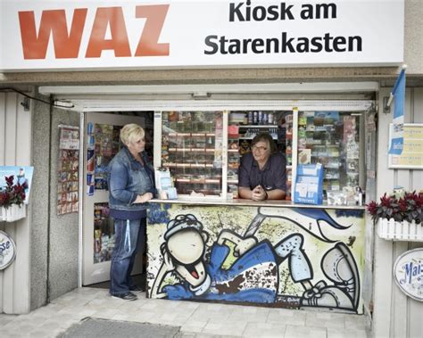 Kiosk am Bahnhof. Hermes Depot & Paketshop .